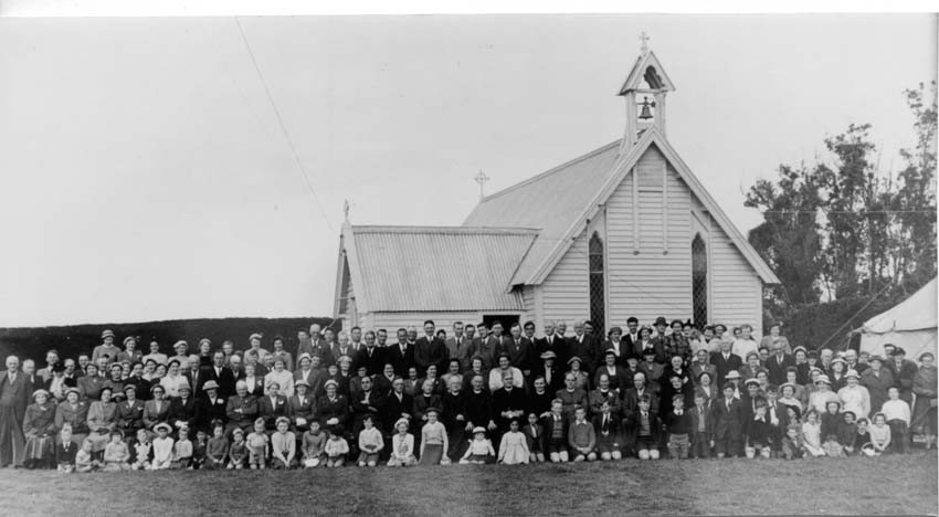 St Marks Church, Sedgemere 95th Annual Service May 12th 1957, Courtesy of Ellesmere Camera Club. Ellesmere Historical Society.
EHS-1658