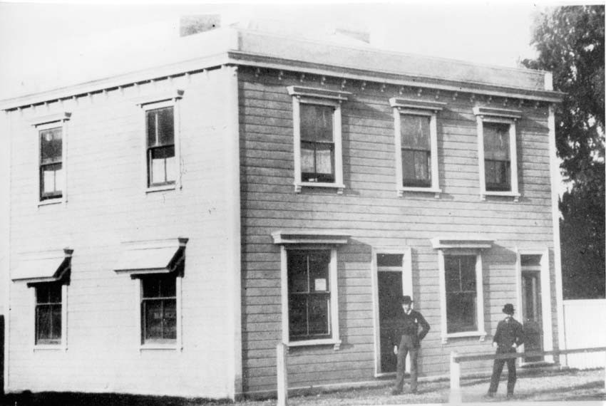 BNZ Southbridge 1890 Corner of High St & Taumutu Rd,  Courtesy of Ellesmere Camera Club
Ellesmere Historical Society EHS-1615