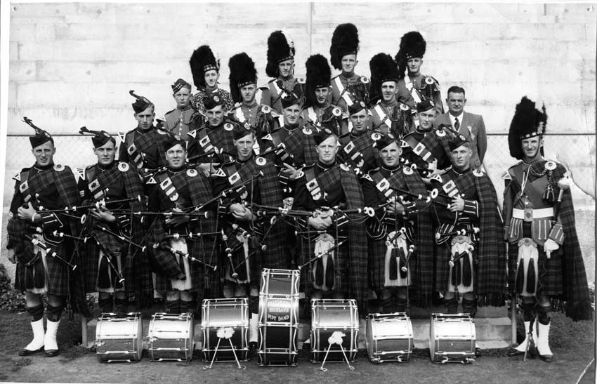 Ellesmere Highland Pipe Band,1959.
Photographer S A Bremford, Timaru , 
Courtesy of Colin Patterson
Ellesmere Historical Society EHS-0134