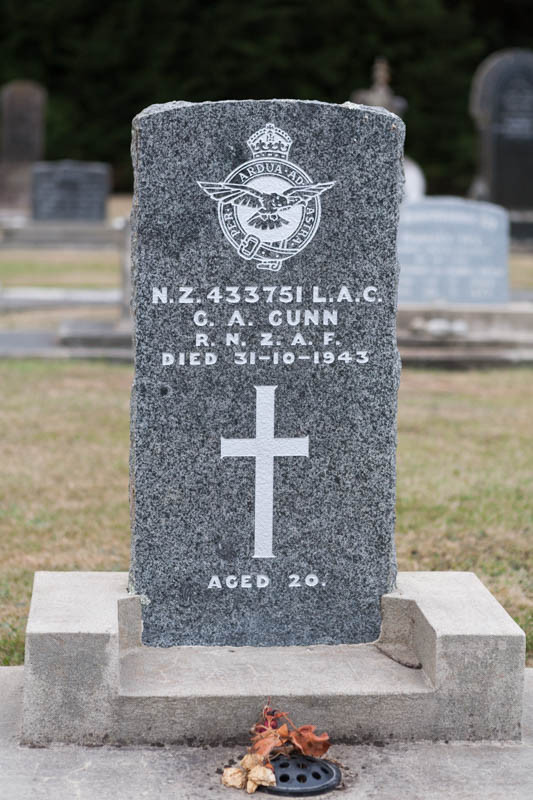 Graham Gunn's headstone in Kimberley Cemetery